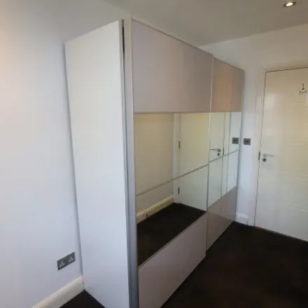 Image 5 - Wilson's Corner, Brentwood, CM15 8FH, United Kingdom - Apartment for rent