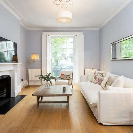 Rent this 2 bed apartment on 54 Chepstow Road in London, W2 5BD