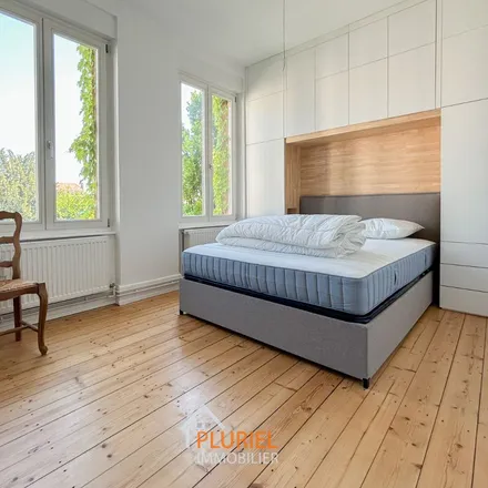 Rent this 3 bed apartment on 28 Allée de la Robertsau in 67000 Strasbourg, France