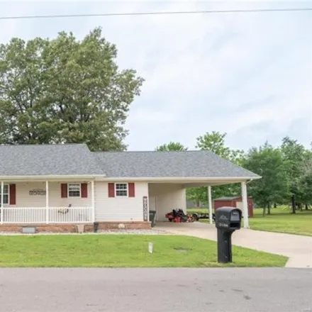 Buy this 3 bed house on 788 North Allen Street in Bernie, Stoddard County