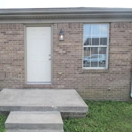 Rent this 3 bed house on 148 Aubrey Drive in Nicholasville, KY 40356