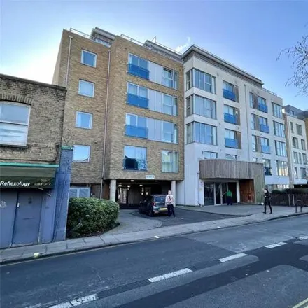 Rent this 2 bed room on 61 Glenthorne Road in London, W6 0LN