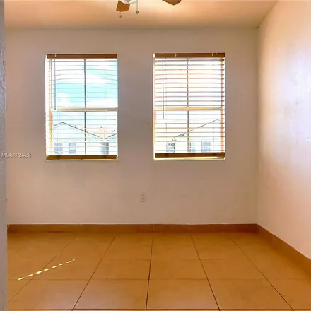 Image 7 - 9191 Fontainebleau Boulevard, Fountainbleau, Miami-Dade County, FL 33172, USA - Apartment for rent