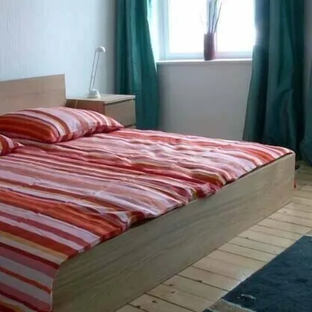 Rent this 2 bed condo on Fernsehzentrum des Rundfunk Berlin-Brandenburg in Masurenallee 8-14, 14057 Berlin