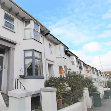 Rent this 3 bed apartment on New England Road in Brighton, BN1 3TU