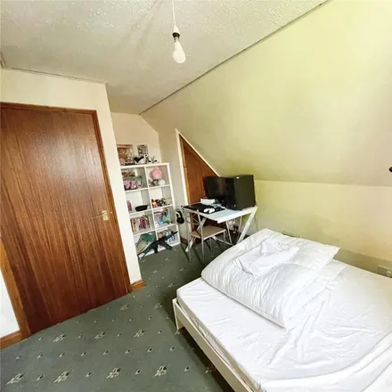 Image 5 - Le Petit Prince, 9 East Street, Wimborne Minster, BH21 1DS, United Kingdom - Apartment for rent
