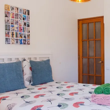Rent this 5 bed room on Brasioca in Rua de Brito e Cunha 248, 4450-242 Matosinhos