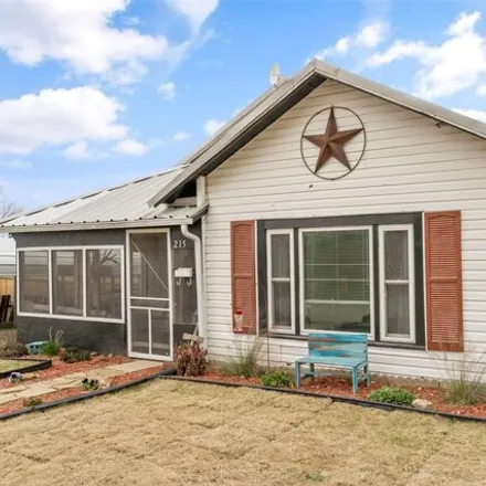 Buy this 2 bed house on 951 Northeast 1st Street in Mineral Wells, TX 76067