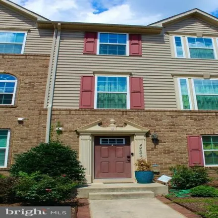 Rent this 3 bed townhouse on Staghorn Alley in South Riding, VA 20107
