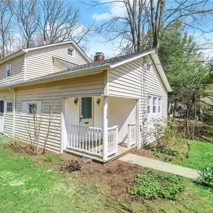 Rent this 4 bed house on 152 Portland Ave Unit B in Redding, Connecticut