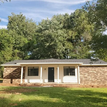 Buy this 3 bed house on 515 Travis Court in Camelot, Columbia County