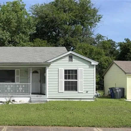 Buy this 2 bed house on 2211 Hudspeth Ave in Dallas, Texas