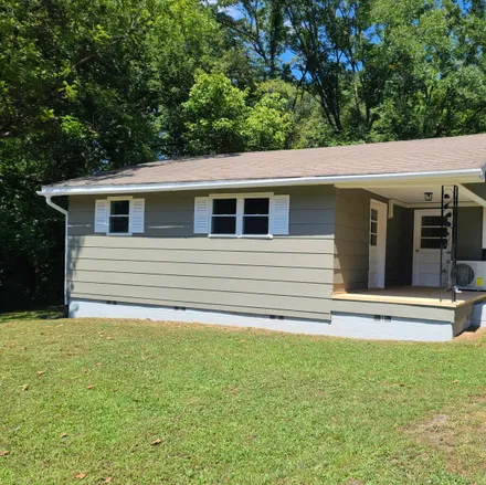 Buy this 2 bed house on 2412 Parksville Road in Benton, Polk County