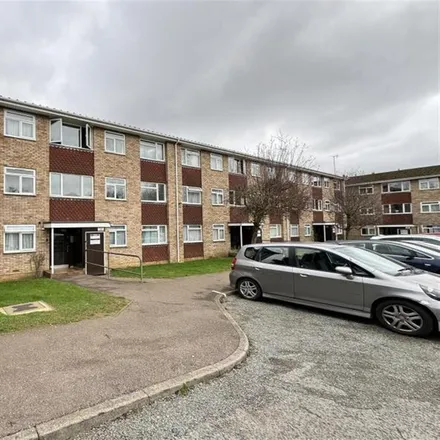 Rent this 2 bed apartment on Malzeard Road in Luton, LU3 1BD