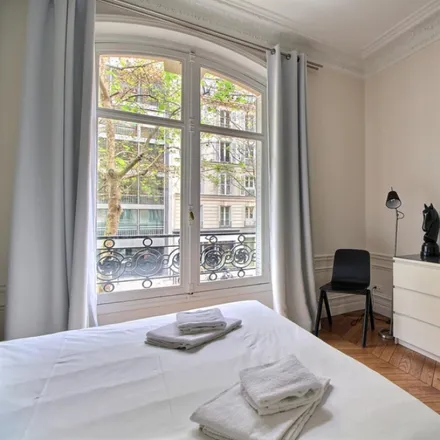 Image 2 - 2 Rue Marinoni, 75007 Paris, France - Apartment for rent
