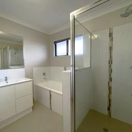 Image 7 - Crake Circuit, Oonoonba QLD 4812, Australia - Apartment for rent