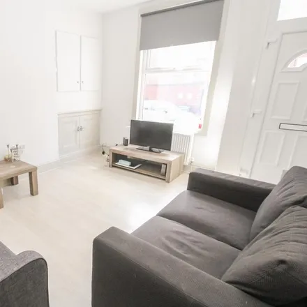 Rent this 3 bed house on Thornville Avenue in Leeds, LS6 1PS