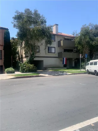 Buy this 2 bed condo on 2nd Street in Long Beach, CA 90803
