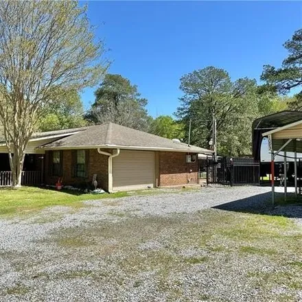 Buy this 3 bed house on 1093 Highway 115 in Big Island, Rapides Parish