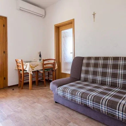 Image 1 - Porat, 51511 Porat, Croatia - Apartment for rent