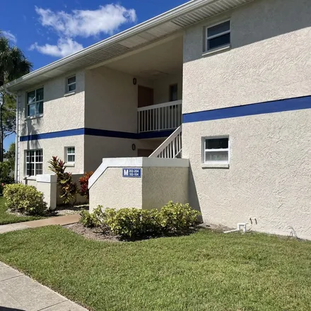 Image 1 - 1522 Southeast Royal Green Circle, Port Saint Lucie, FL 34952, USA - Apartment for rent