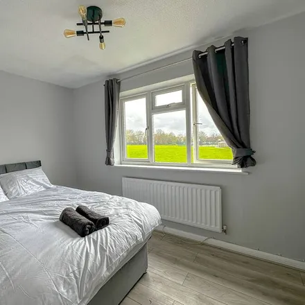 Rent this 2 bed house on Gravesham in DA12 4DJ, United Kingdom