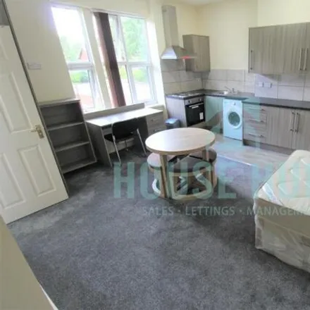 Image 2 - 901 Bristol Road, Selly Oak, B29 6ND, United Kingdom - Apartment for rent
