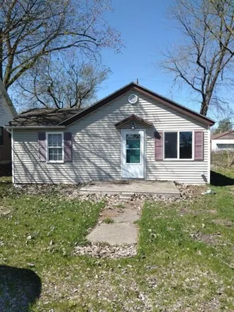 Buy this 2 bed house on 3351 Westmont Avenue in Lansing, MI 48906