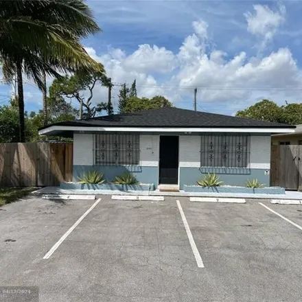 Rent this 2 bed house on 479 Northeast 12th Street in Fort Lauderdale, FL 33304