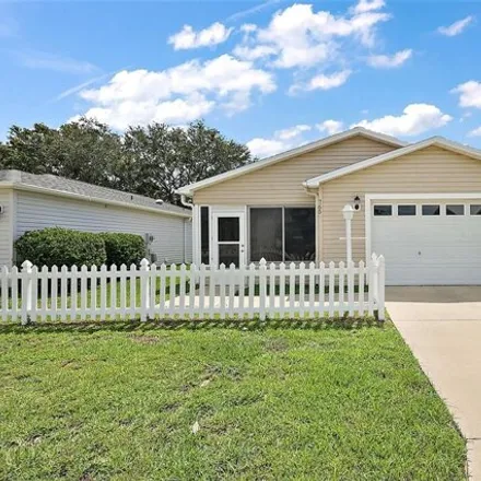 Rent this 2 bed house on 765 Leslie Lane in The Villages, FL 32162