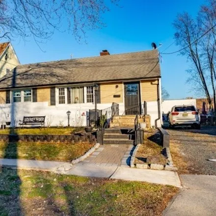 Buy this 2 bed house on 9 4th Street in Somerville, NJ 08876