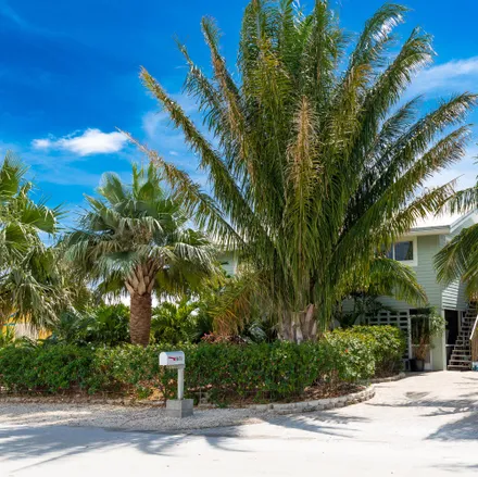 Image 2 - 29678 Constitution Avenue, Big Pine Key, Monroe County, FL 33043, USA - House for sale