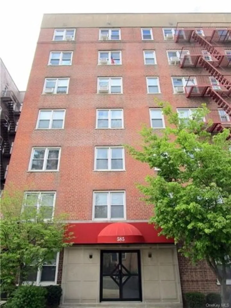 587 McLean Avenue, Lincoln, City of Yonkers, NY 10705, USA | Studio apartment for rent