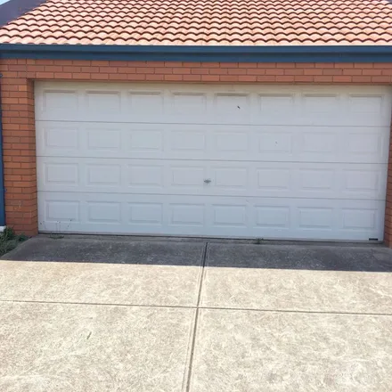 Rent this 3 bed apartment on O'Donnell Drive in Caroline Springs VIC 3023, Australia