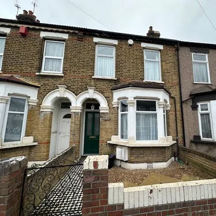 Buy this 2 bed townhouse on Cromer Road in London, RM7 9DS