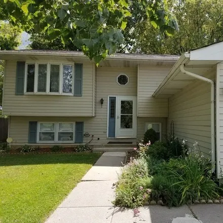 Rent this 4 bed house on 3115 Burris Avenue in Waukegan, IL 60087