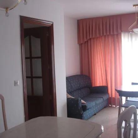 Image 1 - Calle Ojiva, 1, 41008 Seville, Spain - Apartment for rent