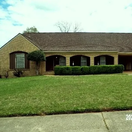 Buy this 4 bed house on 3720 Clarke Road in Memphis, TN 38115