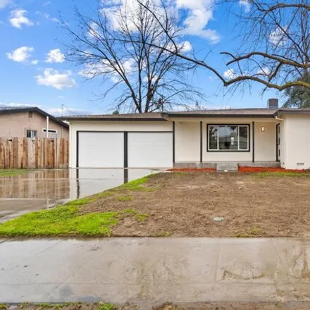 Buy this 3 bed house on 133 East Sandra Avenue in Tulare, CA 93274