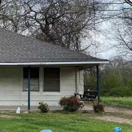 Buy this 3 bed house on 820 G Street Northeast in Ardmore, OK 73401