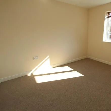 Image 4 - May Close, Swindon, SN2 1XD, United Kingdom - Apartment for rent