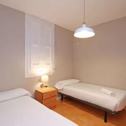 Image 1 - Travessera de Gràcia, 431, 08025 Barcelona, Spain - Apartment for rent