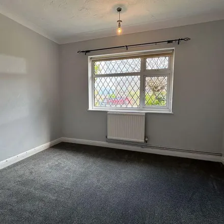 Image 1 - Herne Road, Ramsey Saint Mary's, PE26 2SR, United Kingdom - Apartment for rent