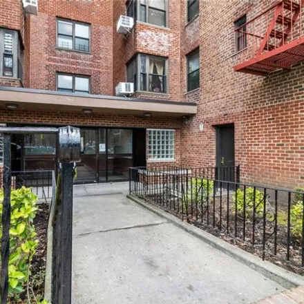 Buy this studio apartment on 32-40 89th Street in New York, NY 11369