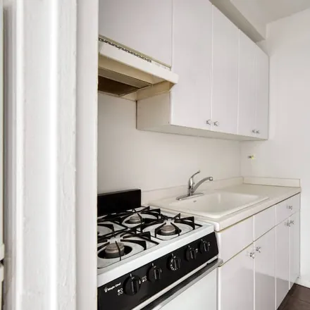 Image 2 - Midtown, New York, NY - Apartment for rent