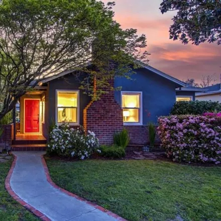 Buy this 3 bed house on 940 Hutchinson Avenue in Palo Alto, CA 94301