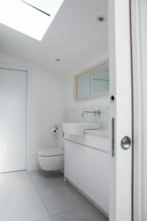 Image 7 - 17 Stanmore Gardens, London, TW9 2HN, United Kingdom - House for rent