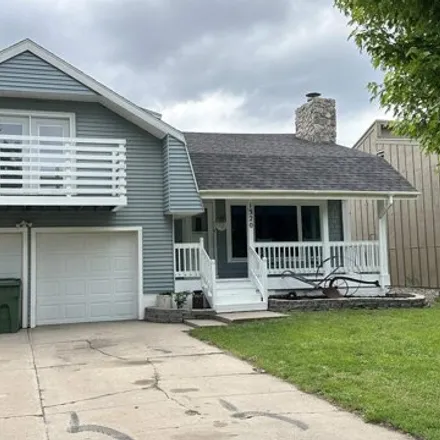 Buy this 3 bed house on 650 West 14th Street in Kearney, NE 68845