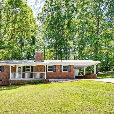 Image 1 - 1017 Redwood Drive, Randolph County, NC 27205, USA - House for sale