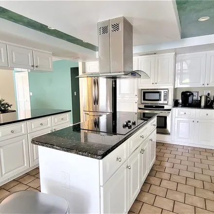 Image 3 - 5010 Ensign Loop, Gulf Harbors, Elfers, FL 34652, USA - House for sale